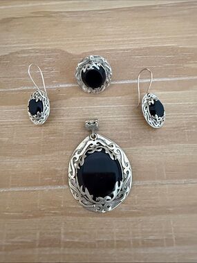 Black Onyx Silver Filigree Pendant Earrings and Ring Set